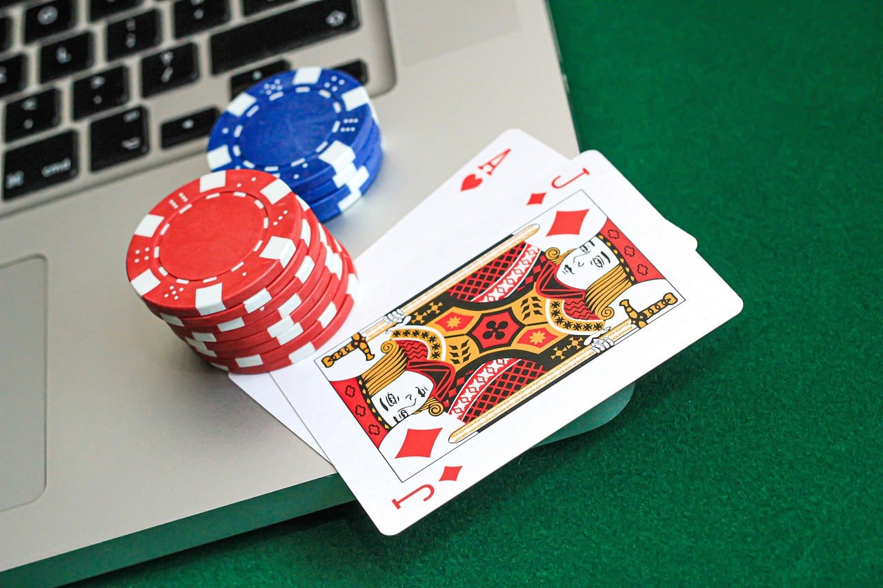 li789 apk ပလက်ဖောင်း Myanmar ကစားသမားများ Online Gaming ကစားနေသောပုံ