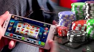 Myanmar ကစားသမားများ ဘောလုံးလောင်းကစား li789 apk တွင် Live Odds ကြည့်ရှုနေသောပုံ